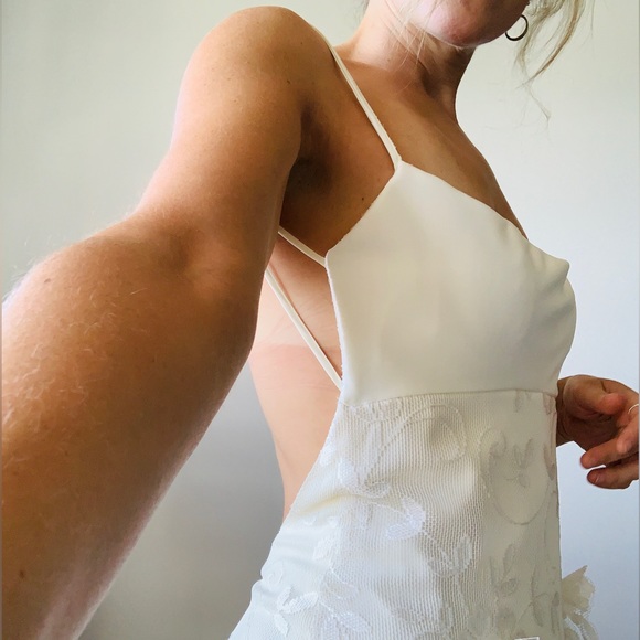 IN BLOOM bridal gown - Picture 9 of 10